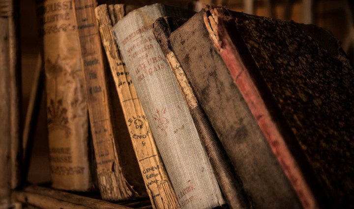 vieux-livres-bibliotheque-geneve